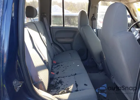 2006 Jeep Liberty Sport from USA, damaged, VIN 1J4GL48K96W130359